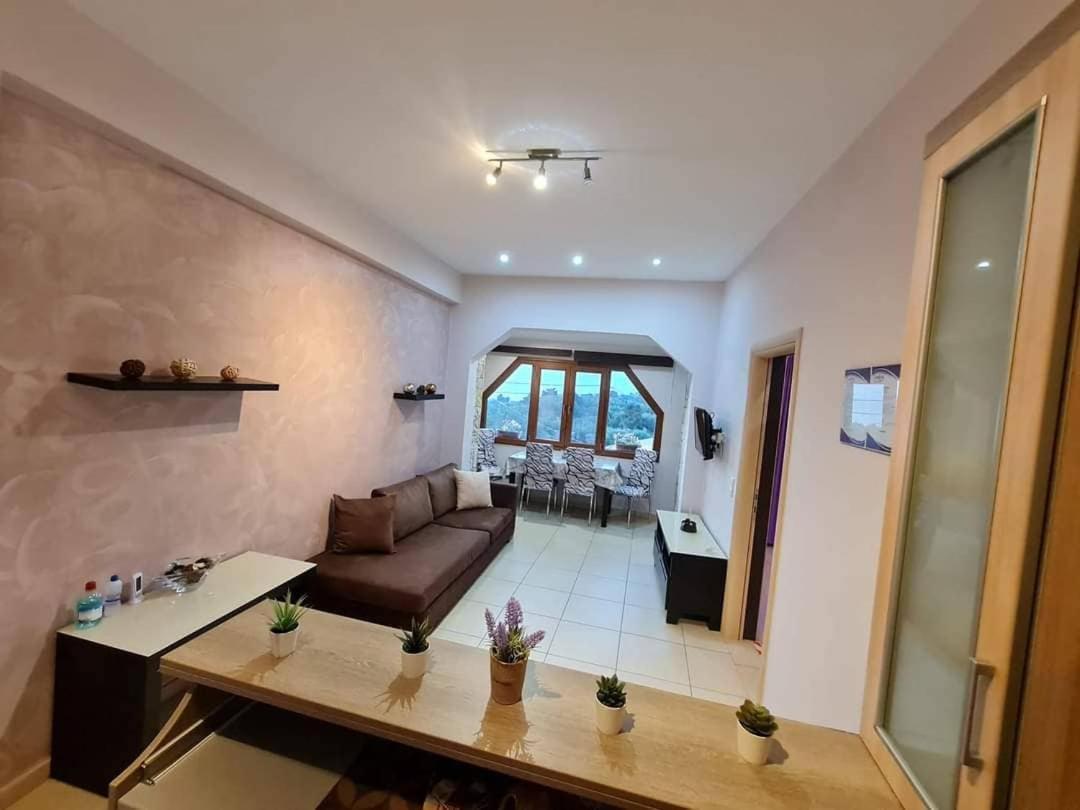 Loukia'S Studios And Apartments Paramonas  Esterno foto